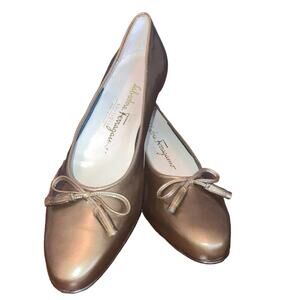 Vintage 90s Salvatore Ferragamo Boutique Bronze Shoestring Bow Ballet Flat-7.5